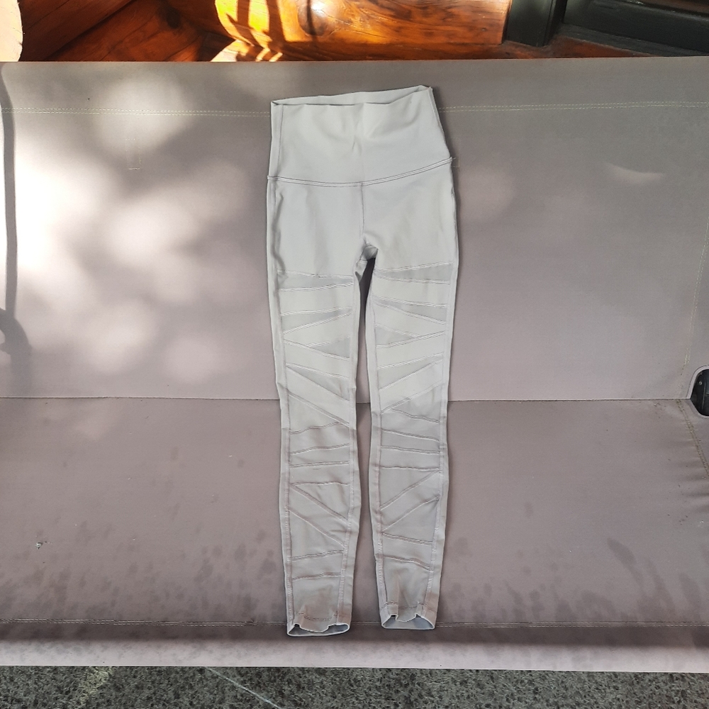 Wunder under high rise chrome tech mesh leggings